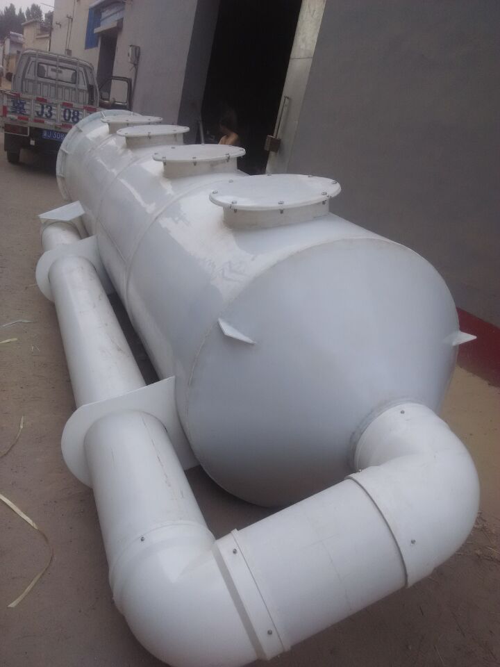 造紙廠廢氣惡臭處理采用什么方案，噴淋塔+UV光解氧化設備配套處理的一套方案。