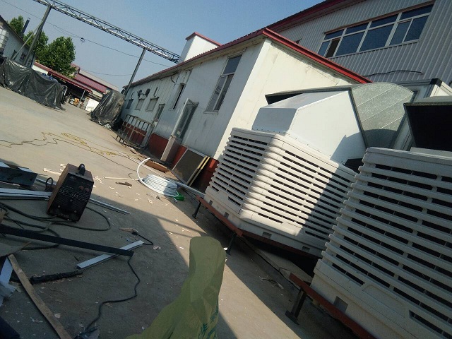 高效冷風(fēng)機(jī)，濕簾風(fēng)機(jī)，負(fù)壓風(fēng)機(jī)降溫哪種好