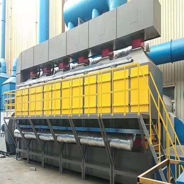 采用通過“沸石轉(zhuǎn)輪/活性炭吸附濃縮+RTO處理工藝”先濃縮再高溫分解和破壞廢氣中的有害成分，以達(dá)到《大氣污染物綜合排放標(biāo)準(zhǔn)》（GB16297-1996）排放要求。