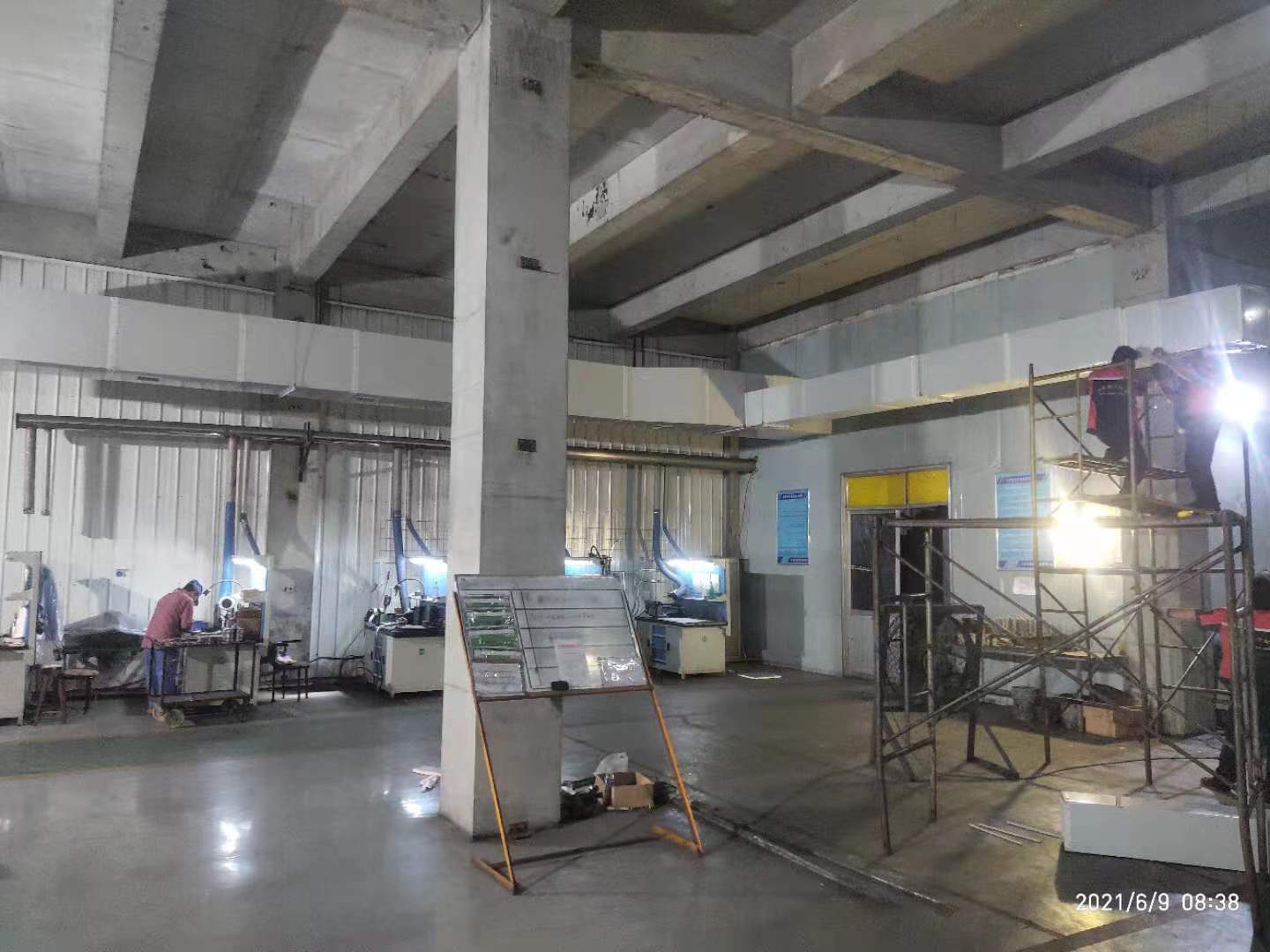 工業(yè)大風扇搭配環(huán)?？照{(diào)降溫怎么樣